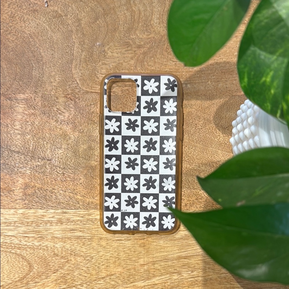 Lisa Says Gah x KJPlumb 60’s Black & White Checkered Floral 11 Pro iPhone Case